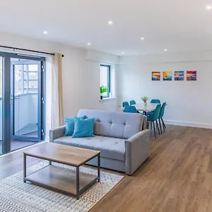  Apartment 2 Bed 2 Bath Near College, Beach, Hospital - Long Offers